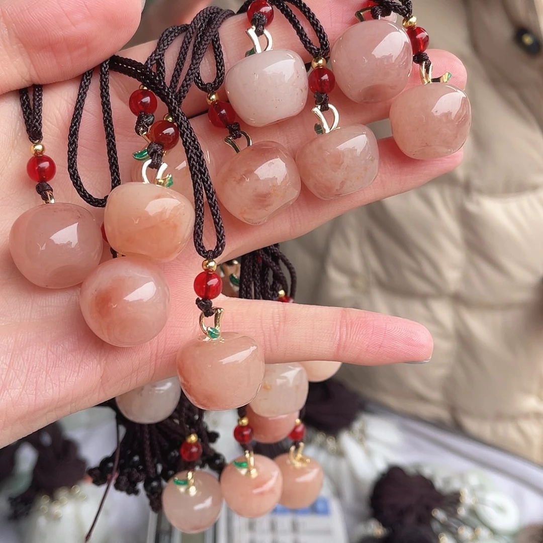 石英质玉颈饰未镶嵌