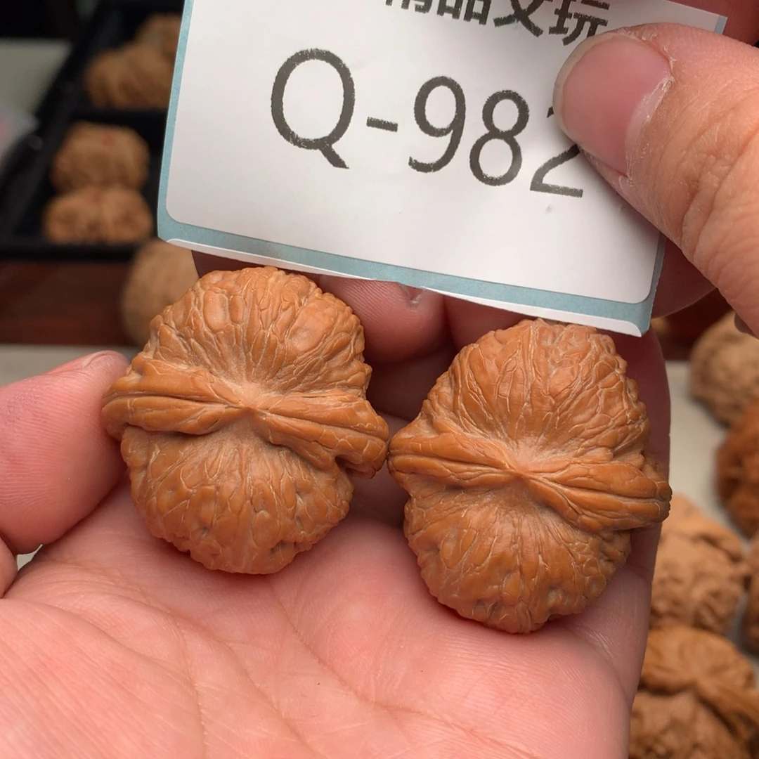 文玩核桃把件古**木39元宝………