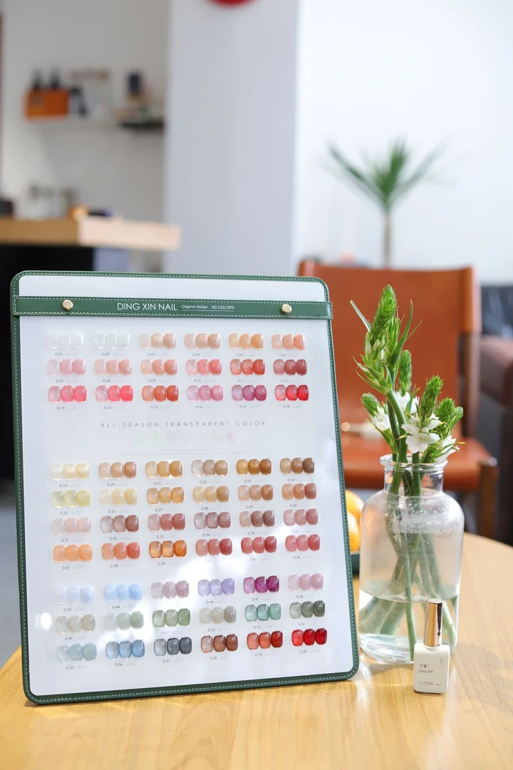 【2025新品活动】丁莘60色透色系玉脂环环色一笔上色开店必备甲油胶