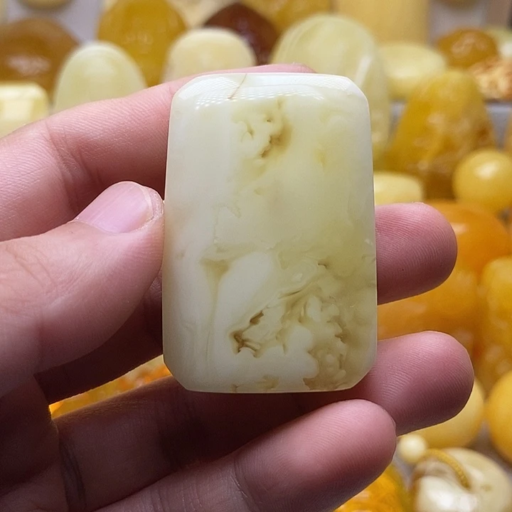 琥珀颈饰未镶嵌琥珀蜜蜡吊坠