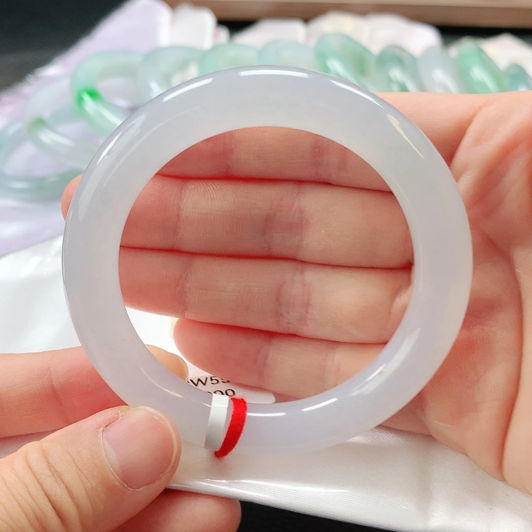 翡翠未镶嵌手镯缅甸A货翡翠手镯