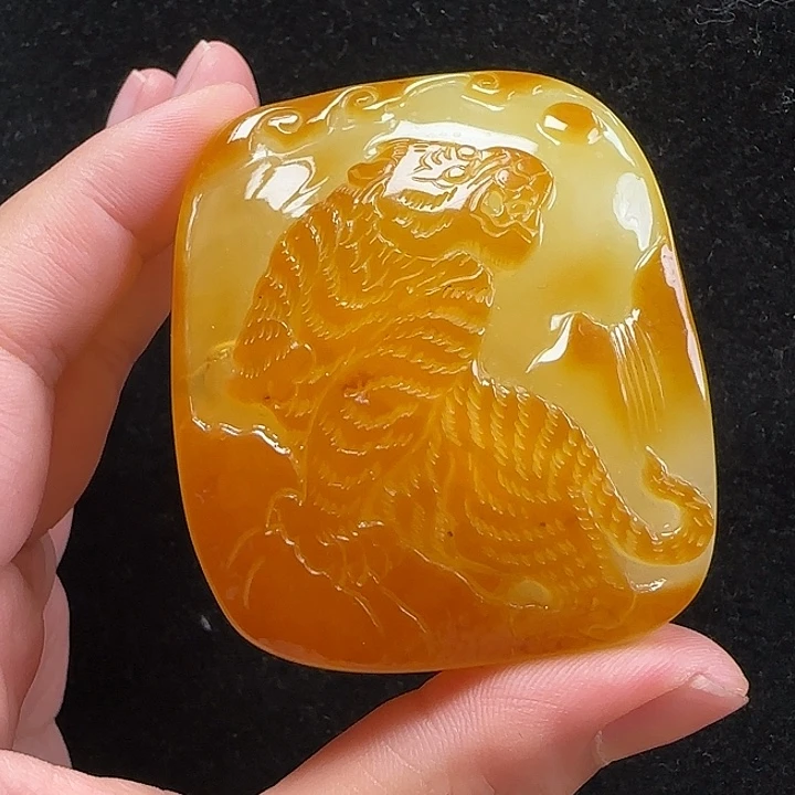 未镶嵌蜜蜡珠宝奇石