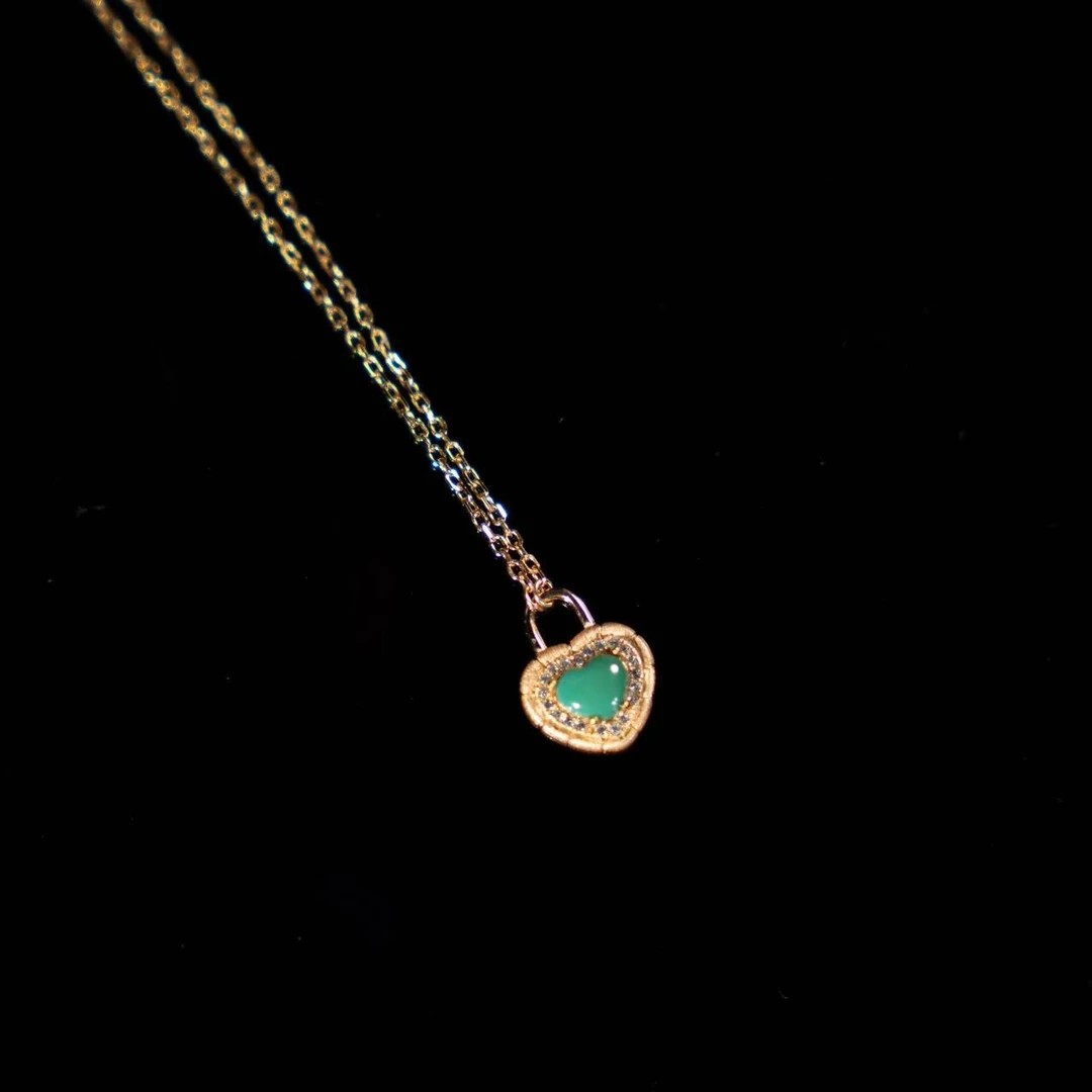 【壹芳珠宝】天然原矿绿松爱心项链