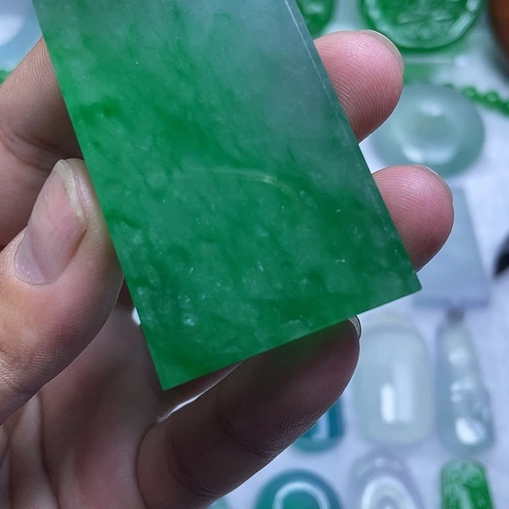 C*枫无事牌，有微绵