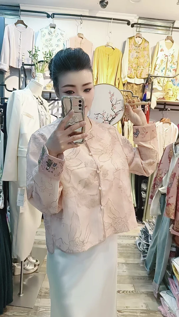 欧若风2025年夏款重工刺绣盘扣外套长袖口刺绣时尚防晒洋气外套