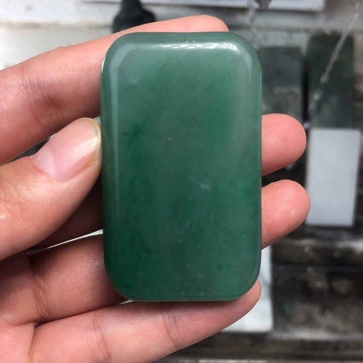 未镶嵌挂件石英质玉（非洲翠）