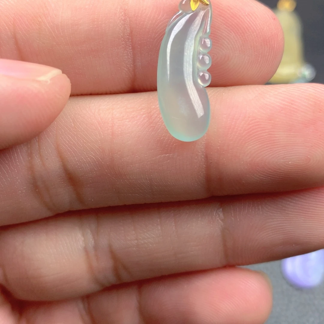 【闪购商品】颈饰18K金镶嵌翡翠翡翠