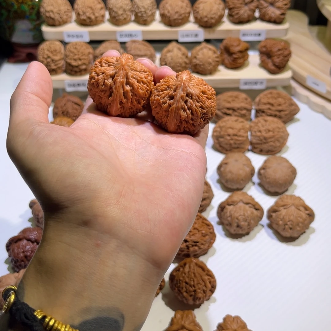 李***烦吊坠文玩核桃38大肚大蒜头全品