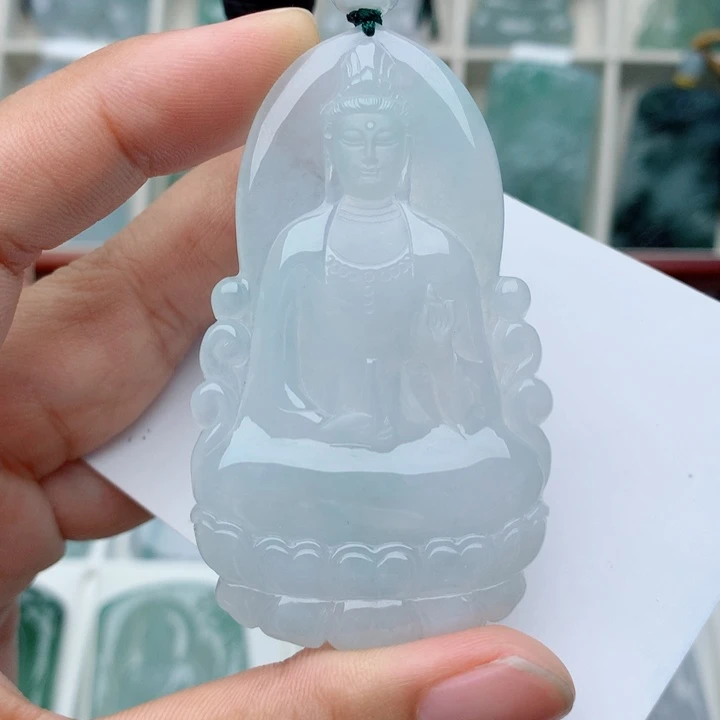 翡翠未镶嵌颈饰素衣