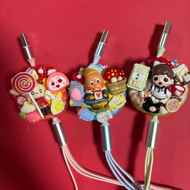 「TXCW」三合一奶油胶萌粒快充数据线