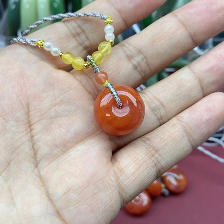 和田玉吊坠(不含链)未镶嵌倾**恋