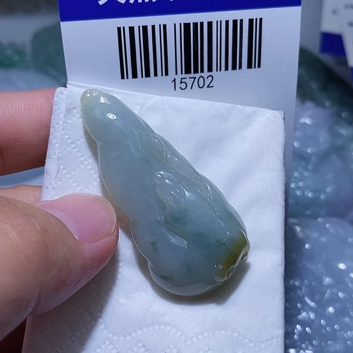 翡翠未镶嵌颈饰天光墟翡翠市场现金代购