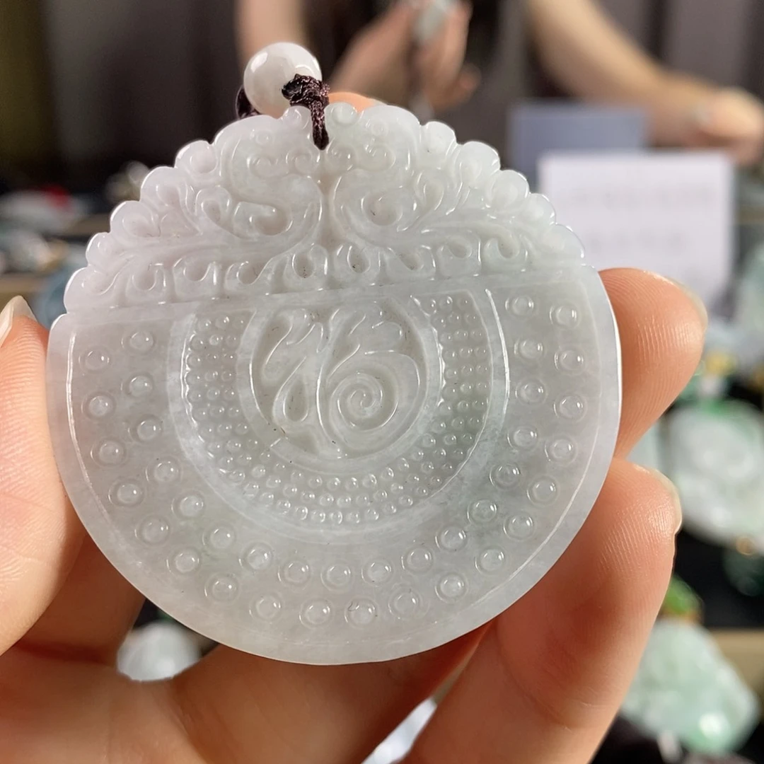 翡翠未镶嵌颈饰吊坠