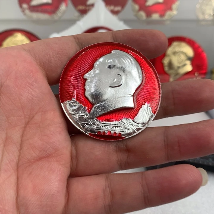 其他普通金属银色圣地