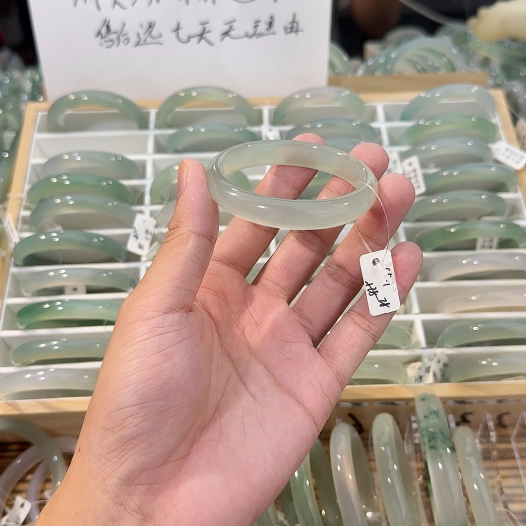 手镯玛瑙/玉髓未镶嵌圈口55.1