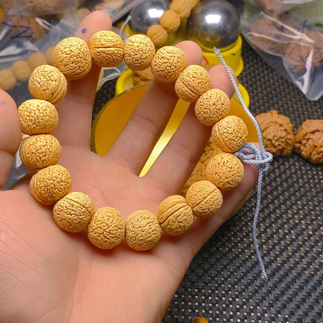 文玩核桃吊坠文玩核桃盒三棱炸炸炸炸炸炸