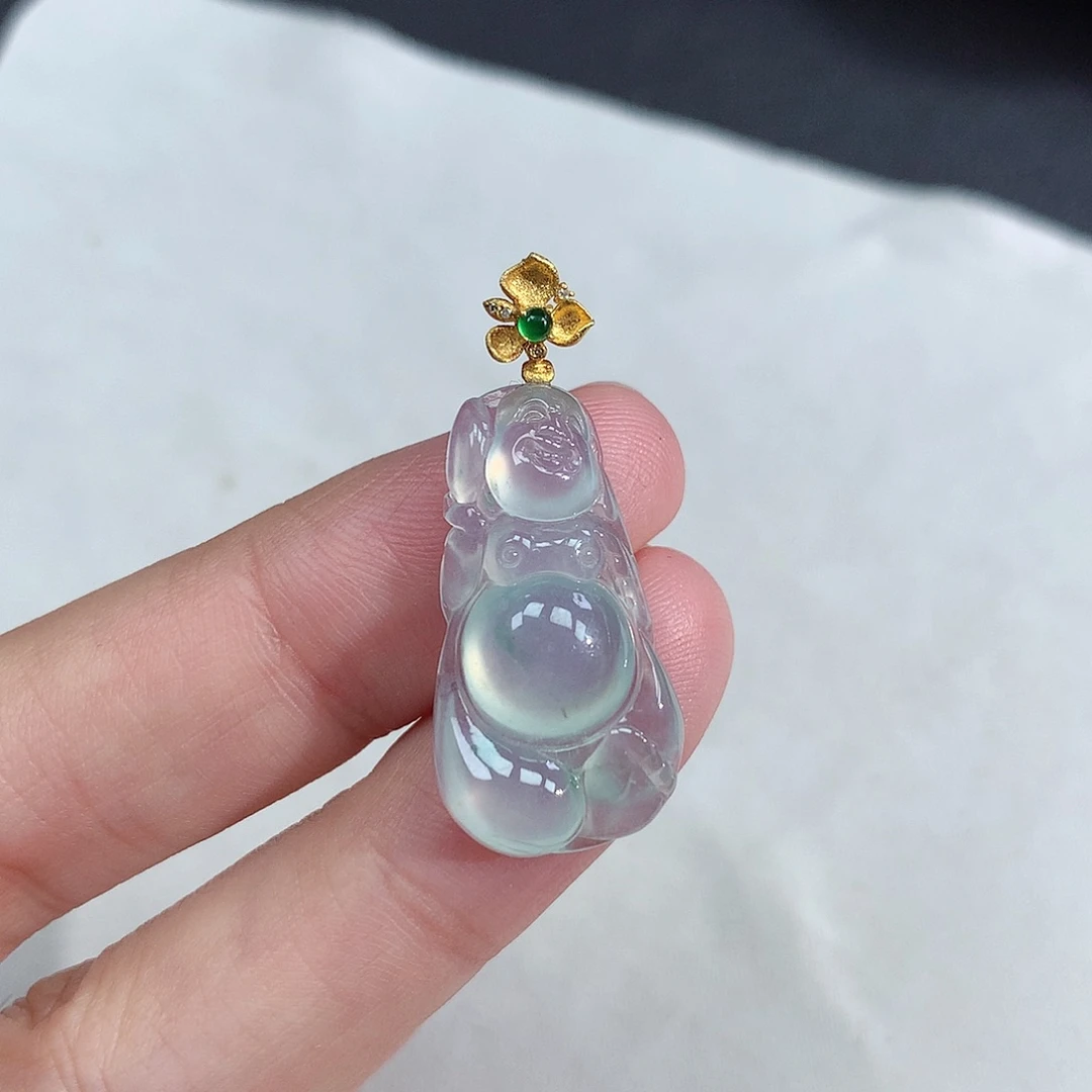 翡翠18K金镶嵌颈饰布袋佛