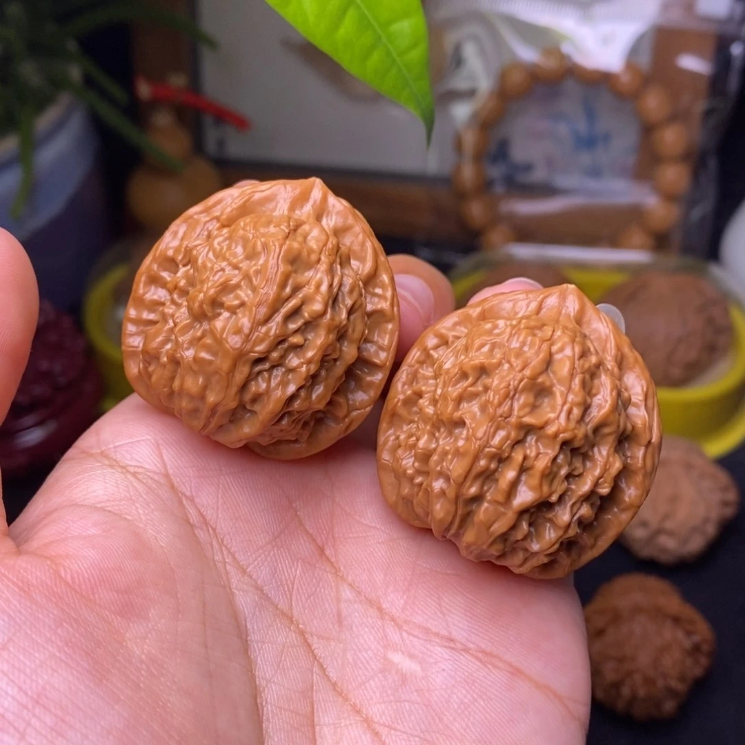 文玩核桃把件35金麒麟