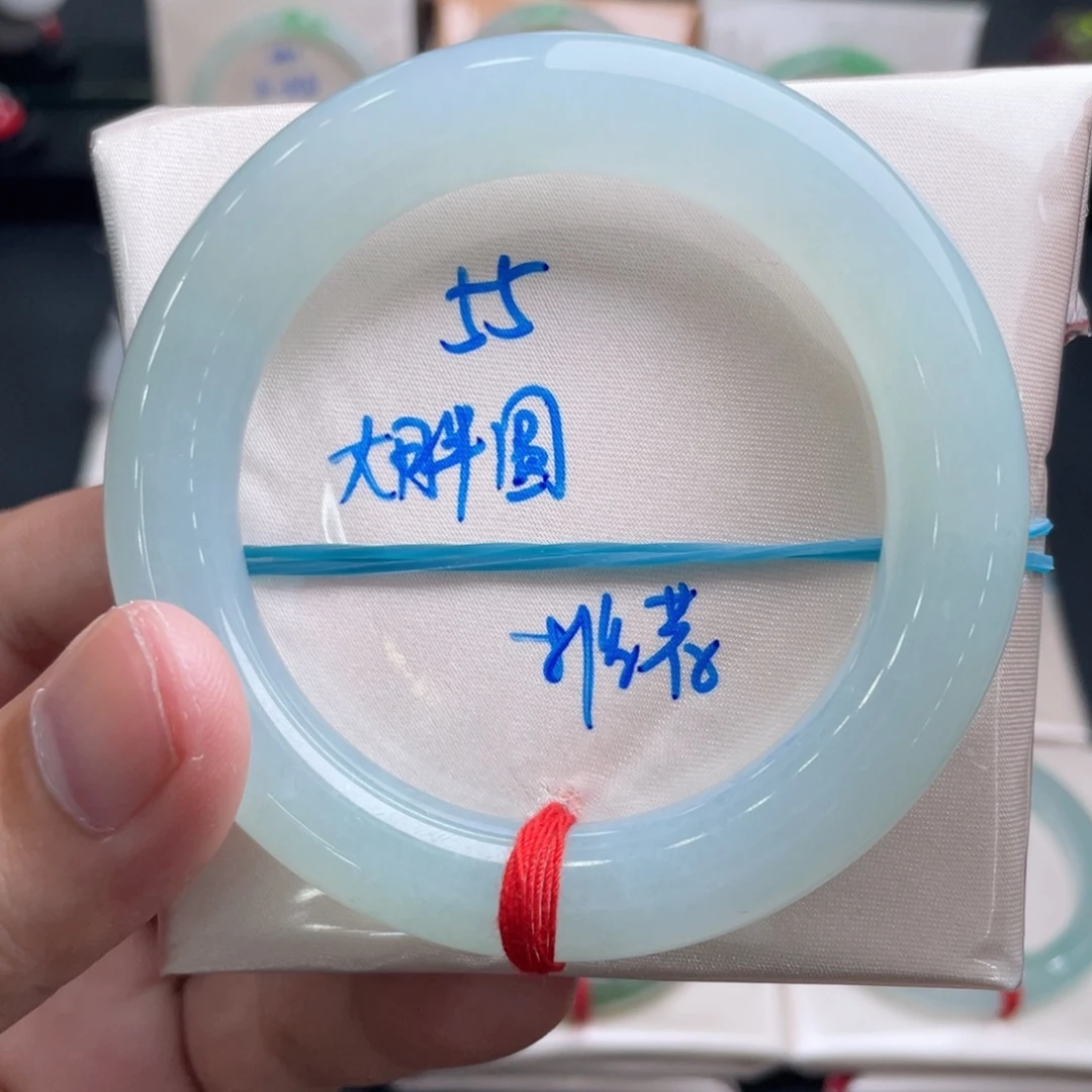 未镶嵌手镯翡翠翡翠手镯