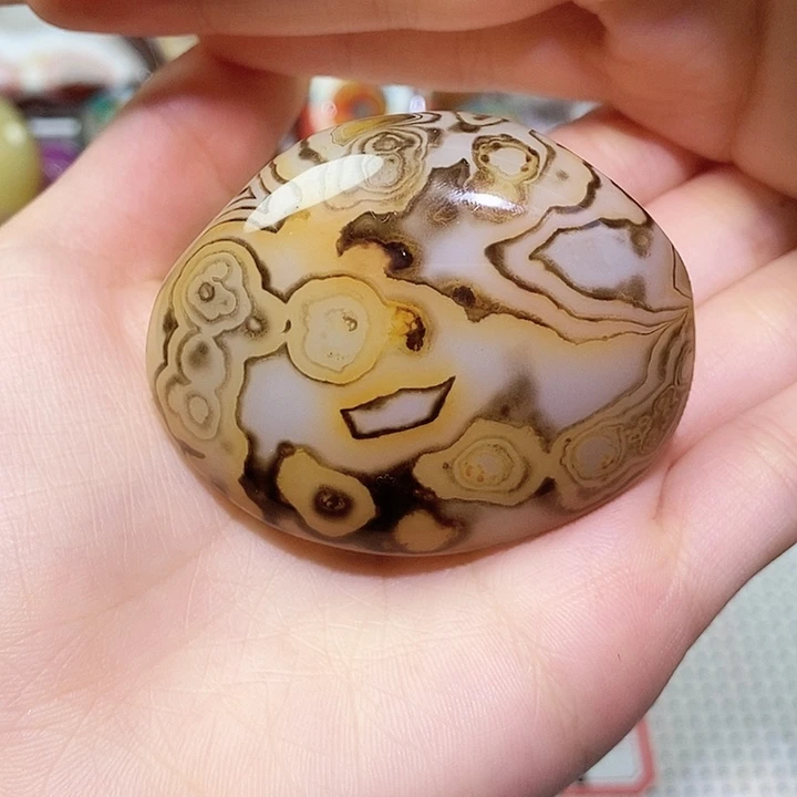 玛瑙/玉髓未镶嵌珠宝奇石