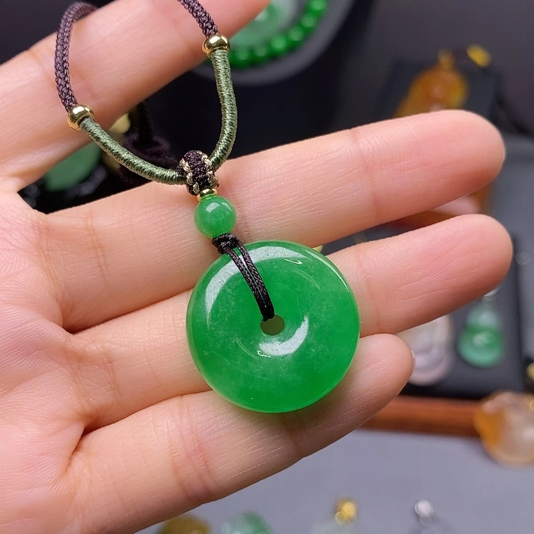 吊坠(赠链)未镶嵌翡翠