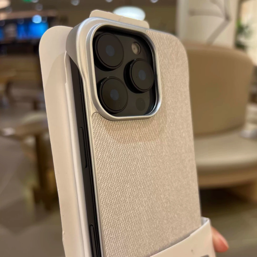 新款适用iPhone16promax手机壳哑光电镀苹果15/14无边框亚麻布纹