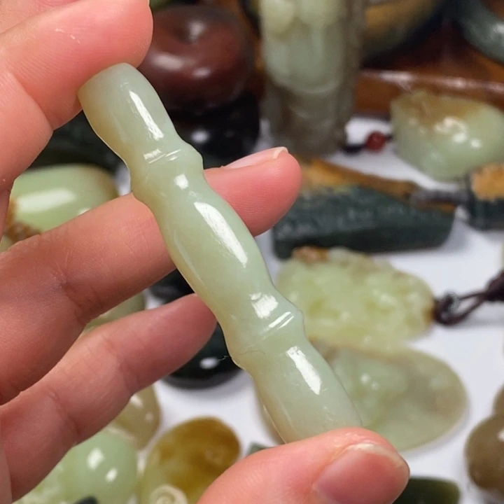 和田玉（糖玉）未镶嵌颈饰