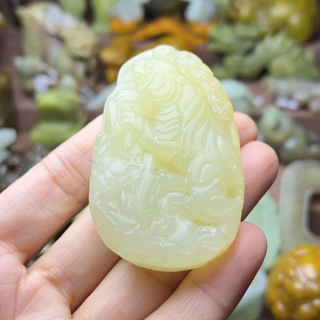 白玉菩提吊坠149。。