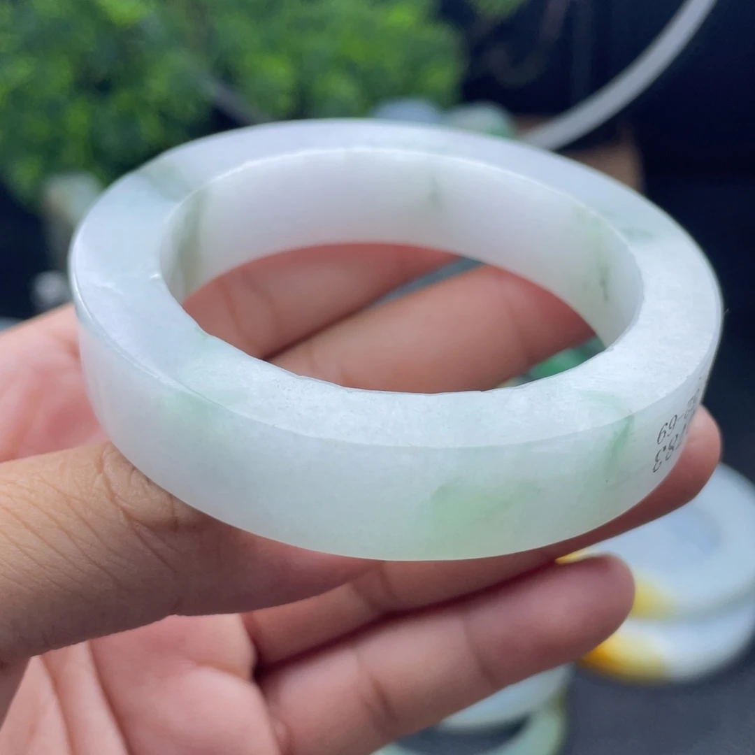 定制翡翠不退不换未镶嵌