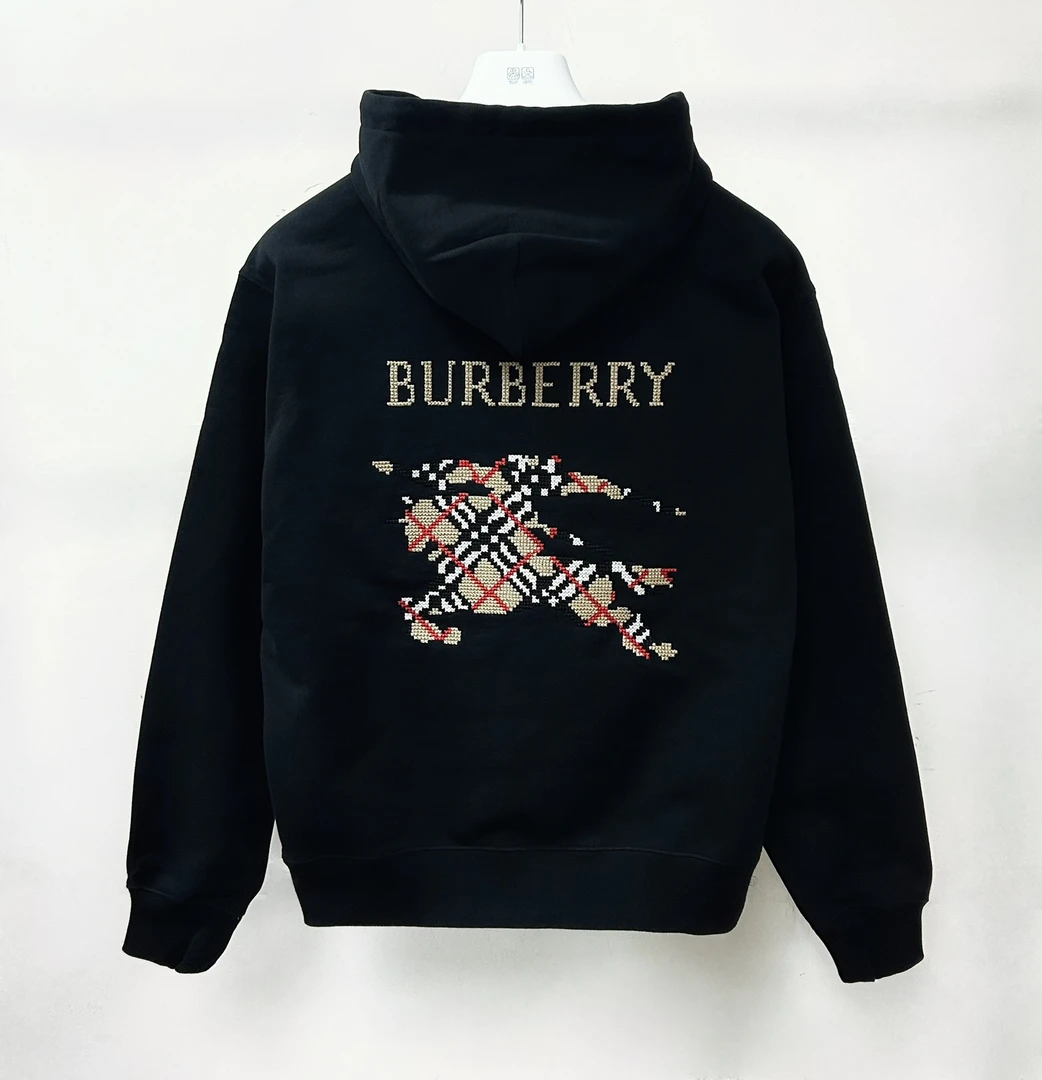 未使用 BURBERRY/博柏利 25秋冬 后背格纹战马刺绣卫衣8110938