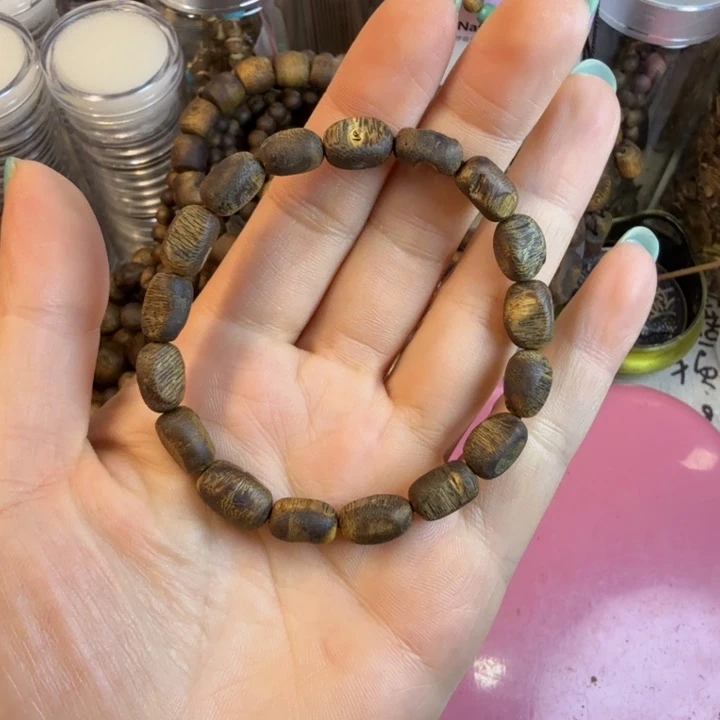 沉香沉香碎屑莺歌绿奇楠08留疤4.9克