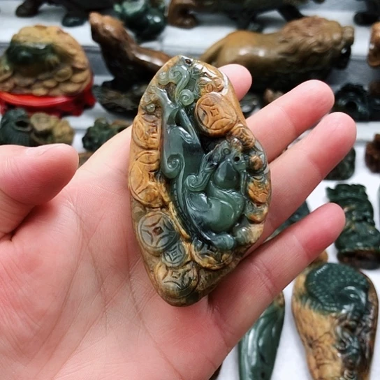 岫岩河磨玉（透闪石质玉）把件未镶嵌