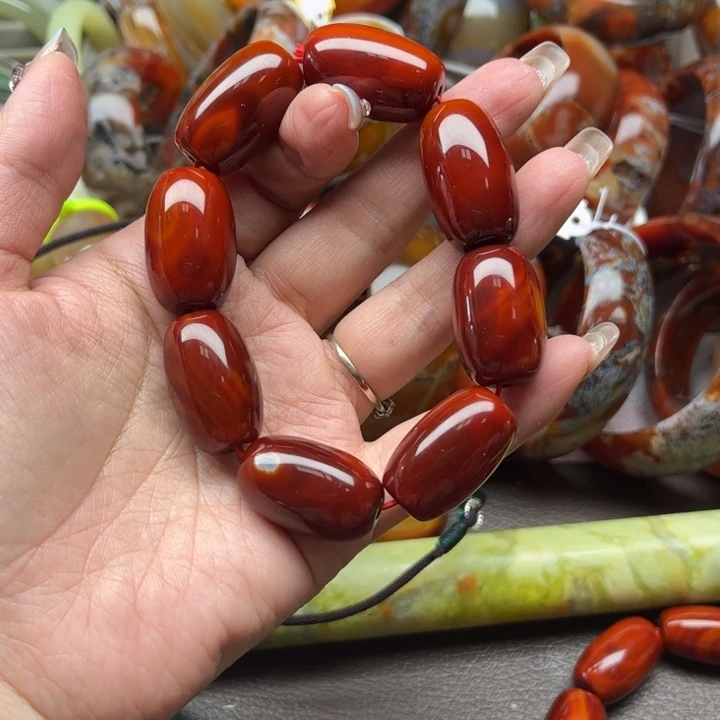 玛瑙/玉髓手镯未镶嵌