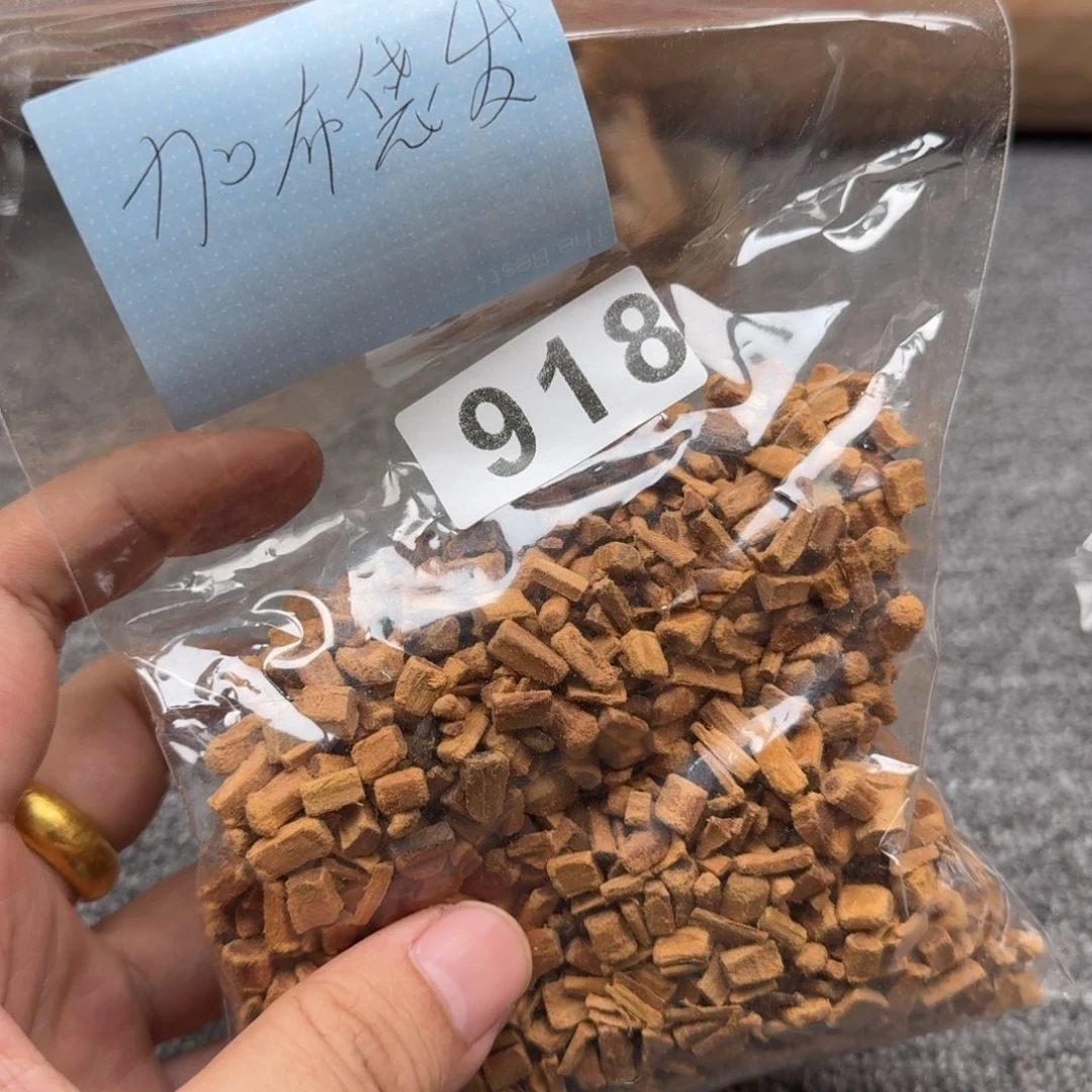 檀香木其他印度老山口粮级颗粒 100克