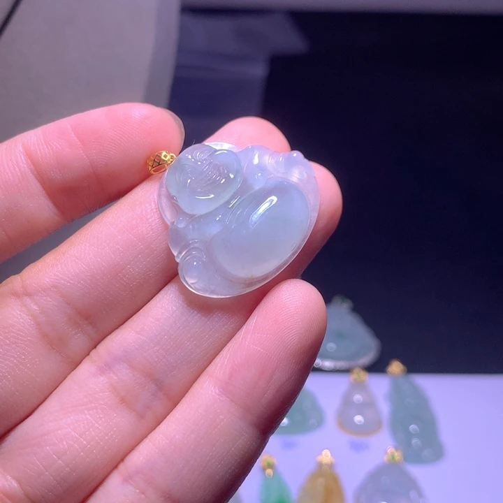 颈饰18K金镶嵌翡翠翡翠