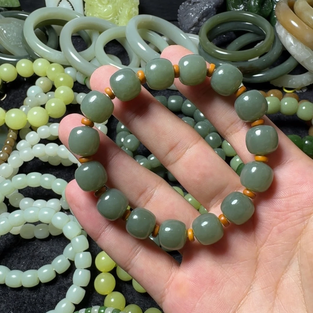 和田玉未镶嵌手串