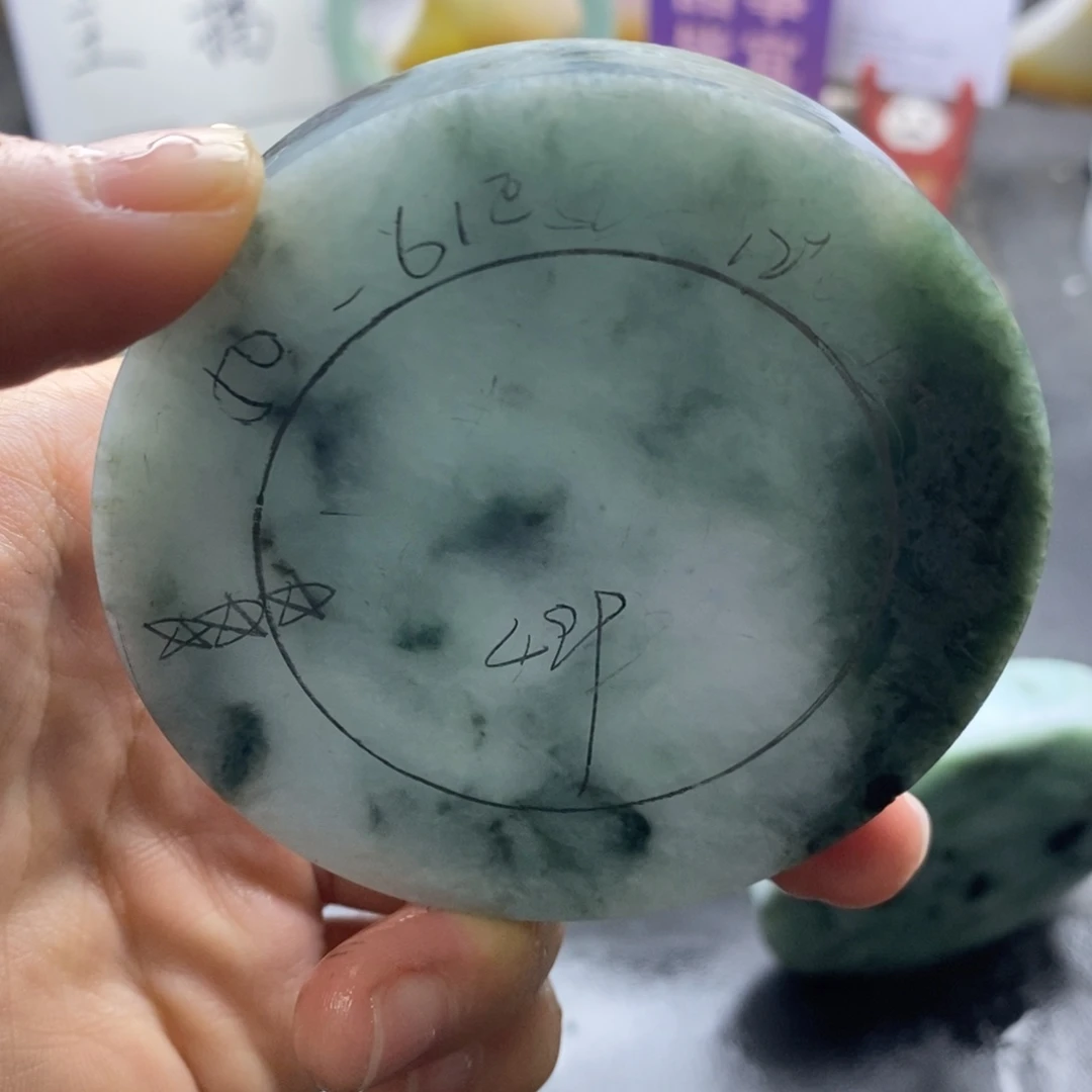 定制翡翠未镶嵌翡翠手镯