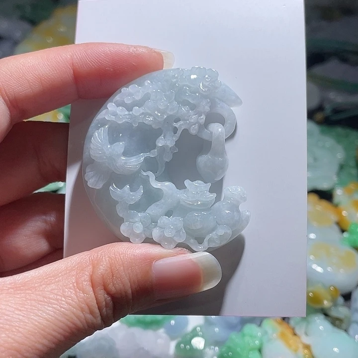 颈饰未镶嵌翡翠天