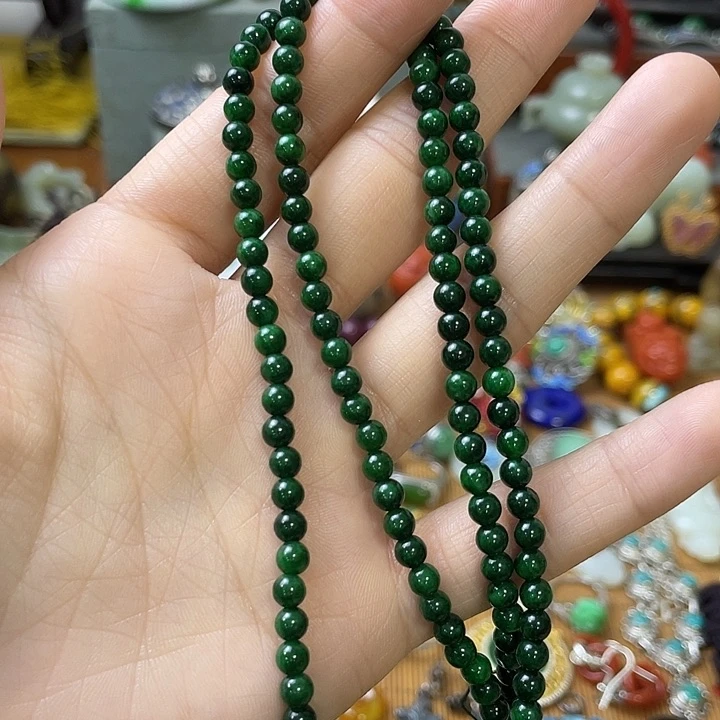 翡翠未镶嵌颈饰精美雕刻物件物件