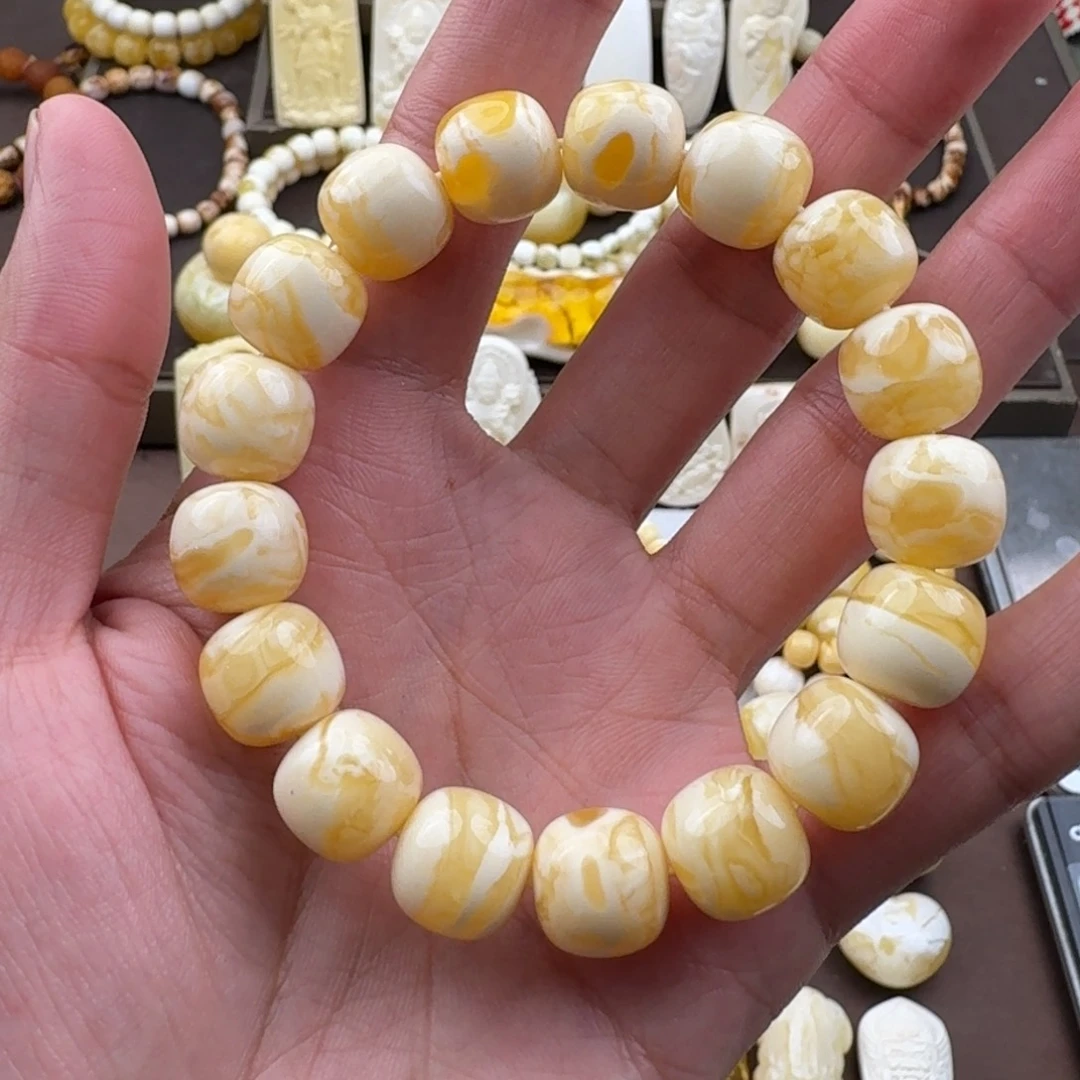 未镶嵌琥珀裸石蜜蜡