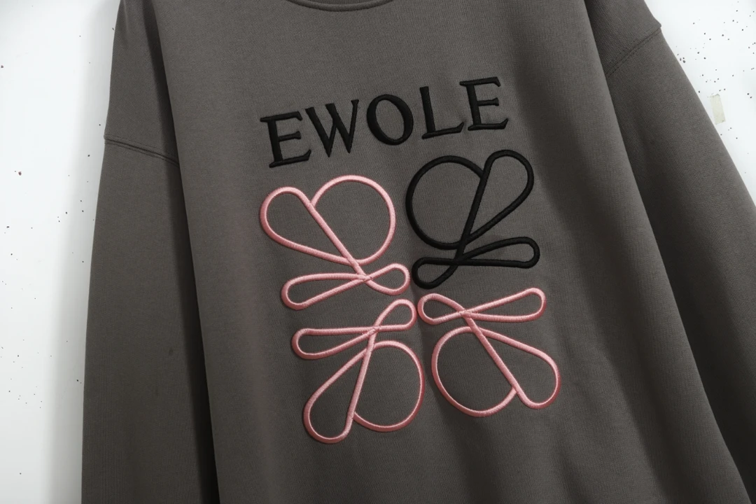 春季新款刺绣字母圆领卫衣百搭休闲宽松长袖