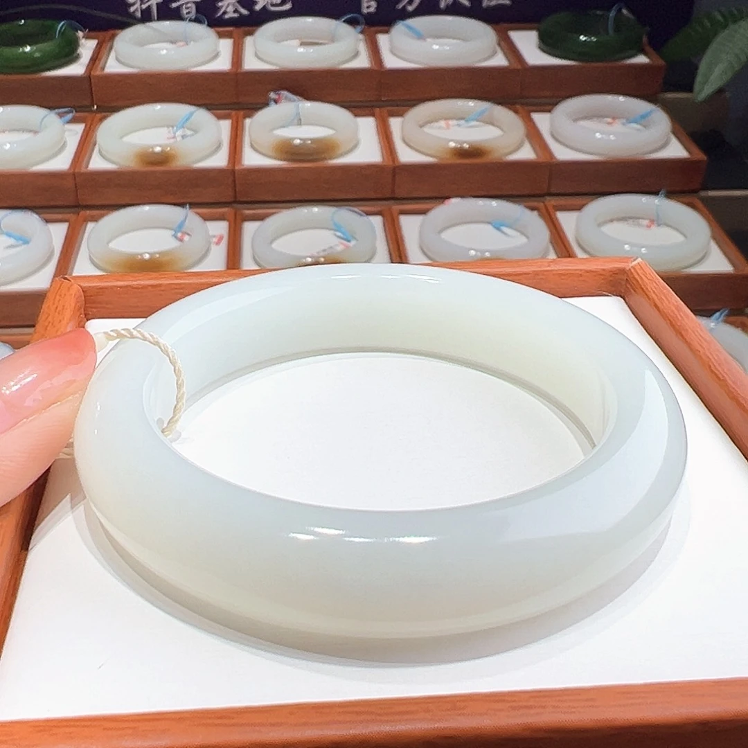 和田玉手镯5455未镶嵌