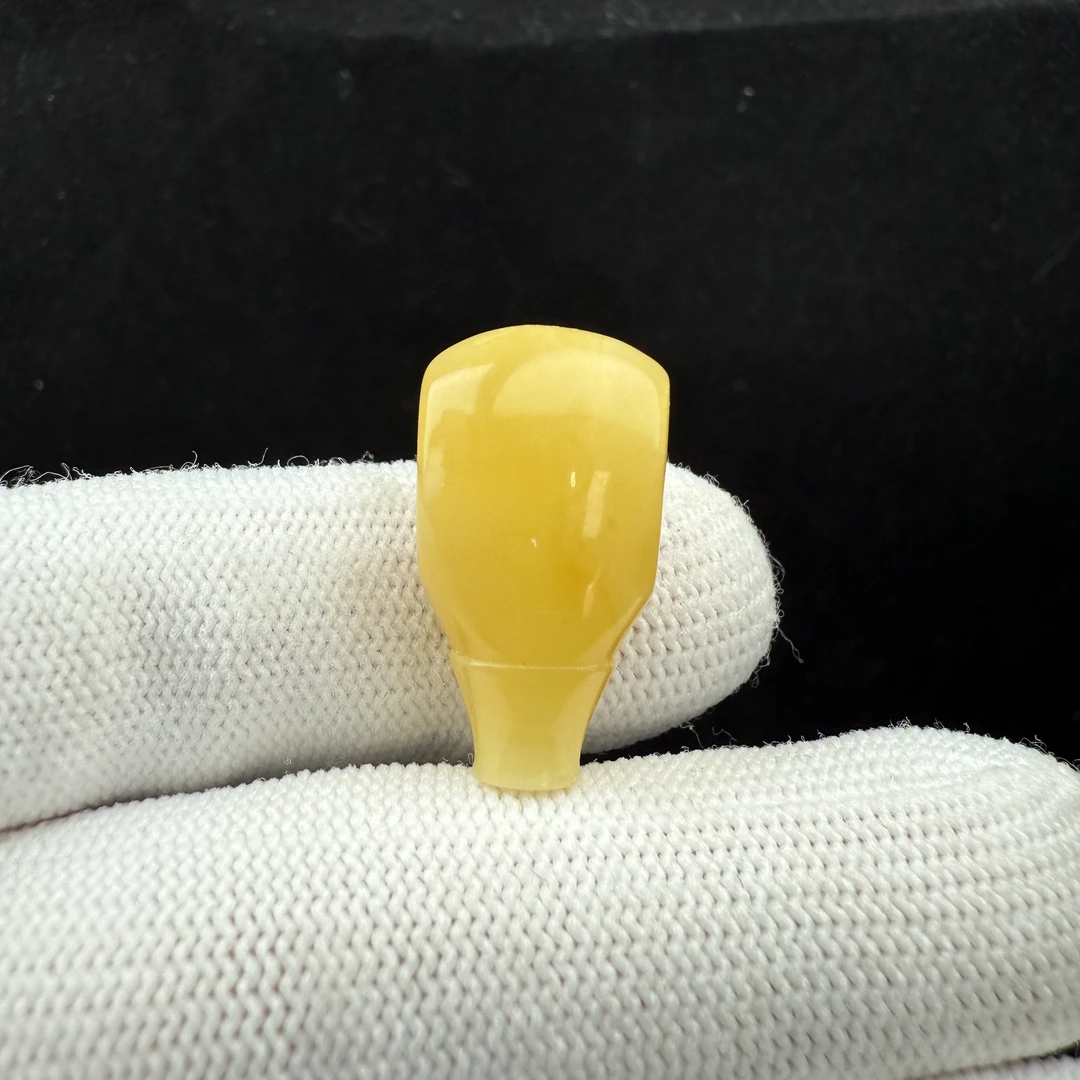 Z3659天然蜜蜡 三通 13.1*23.5*10.5mm支持复检