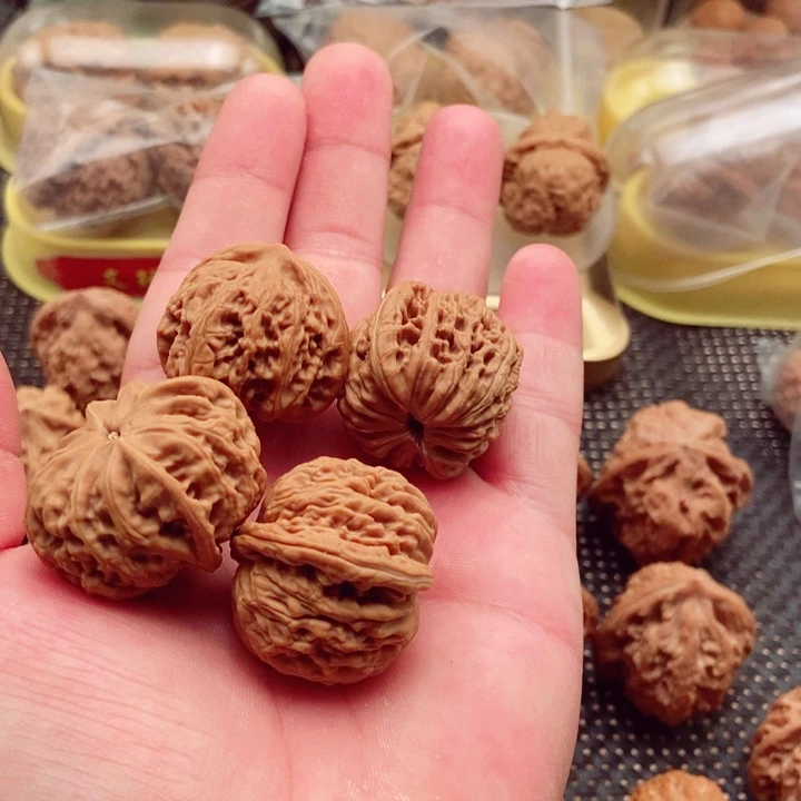 爽***文玩核桃吊坠狮子