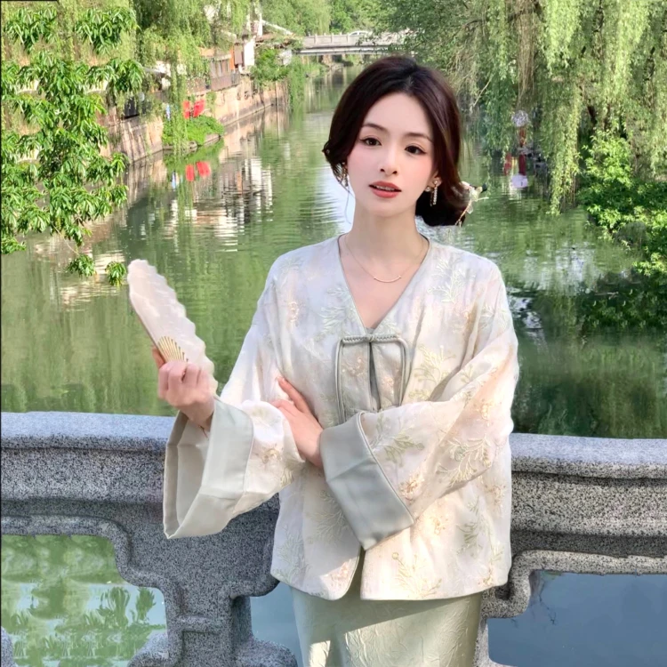 金蘑菇菇 "花落庭芜绿"/新中式 满绣刺绣 薄纱质地夏日国风外套