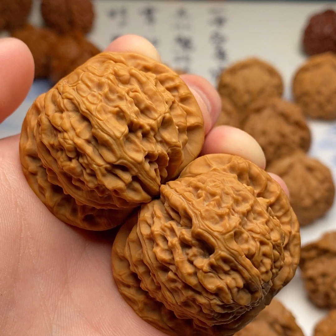 杨***亿把件文玩核桃核老闷