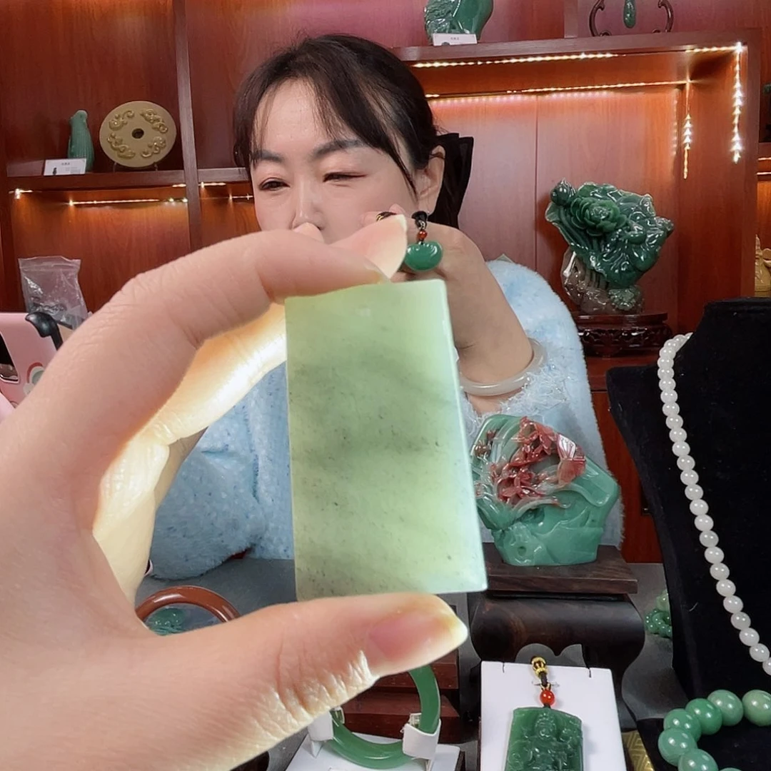 密玉（石英质玉）吊坠未镶嵌