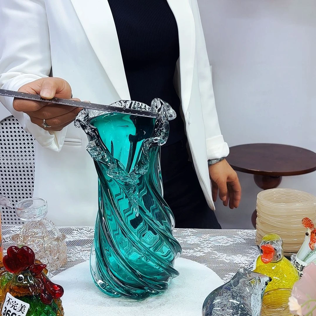 安妮琉璃摆件花瓶
