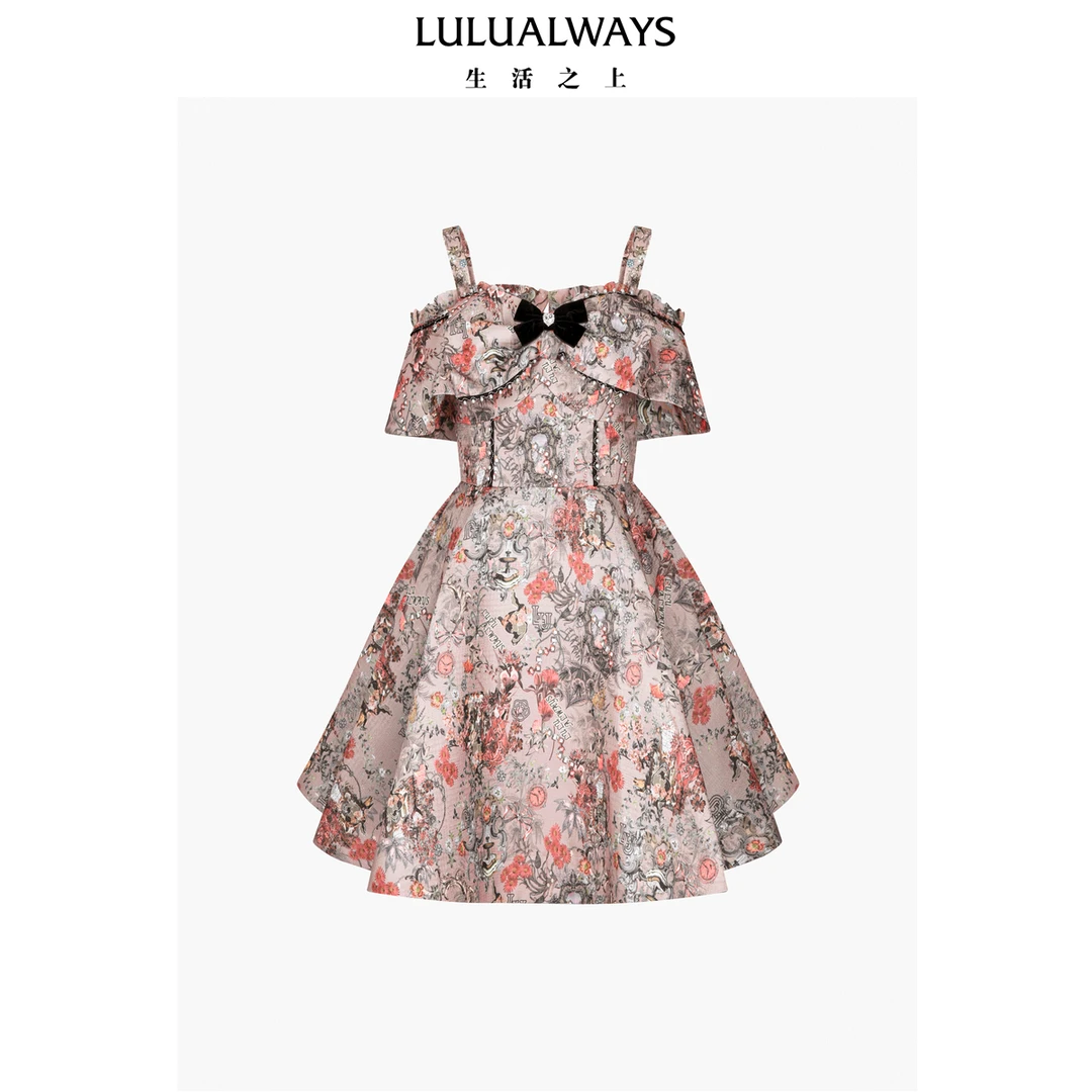 LULUALWAYS25新款温柔吊带无袖收腰连衣裙