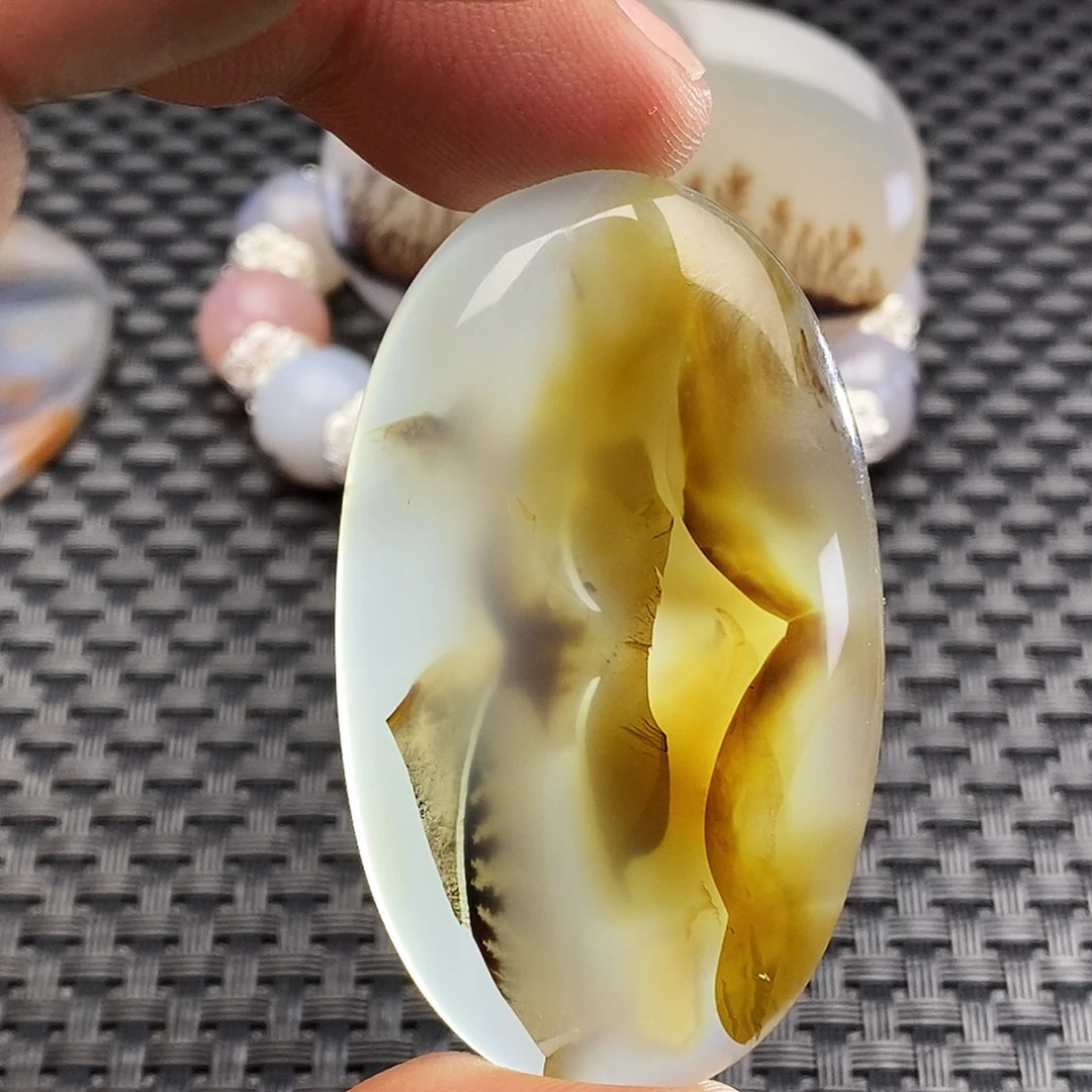 绿***色玛瑙/玉髓未镶嵌吊坠(不含链)